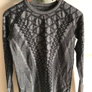 Rare Lululemon Rest less pullover cable knit gray